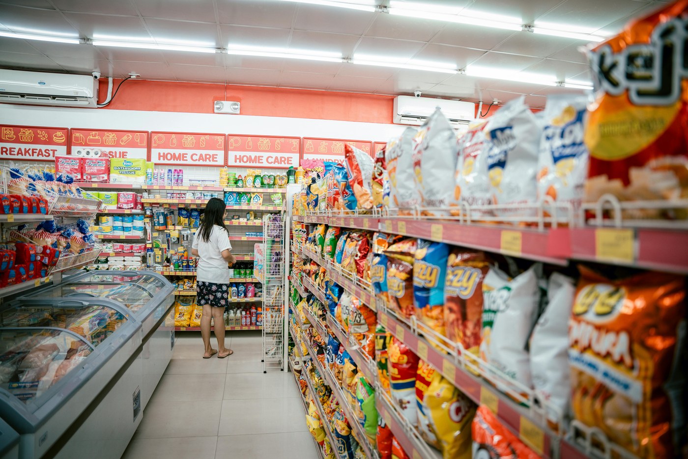 Supermarket aisle